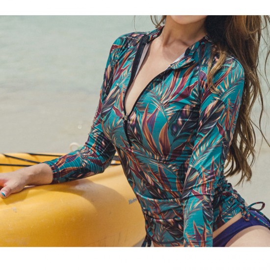 New long-sleeved split sexy swimsuit for women covering belly and slimming separate top for seaside resort hot springs