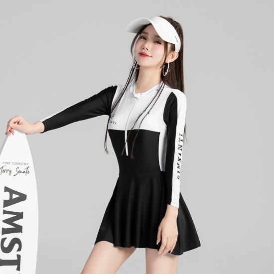 New one-piece swimsuit for women that covers the belly and looks slimming solid color simple sexy conservative small breast push up hot spring swimsuit
