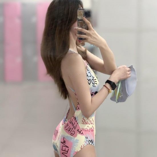 The new Xiaohongshu blogger's popular one-piece triangle racing swimsuit low-cut conservative swimsuit