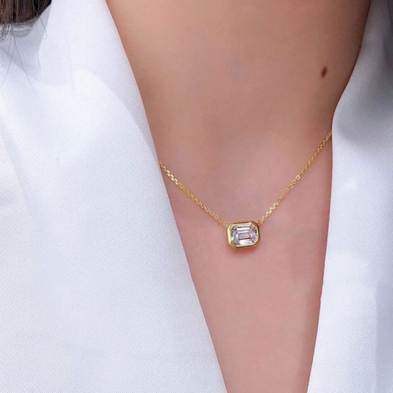 Cross-border rectangular moissanite original color 5*7mm 1 carat emerald niche design S925 silver plated 18k clavicle