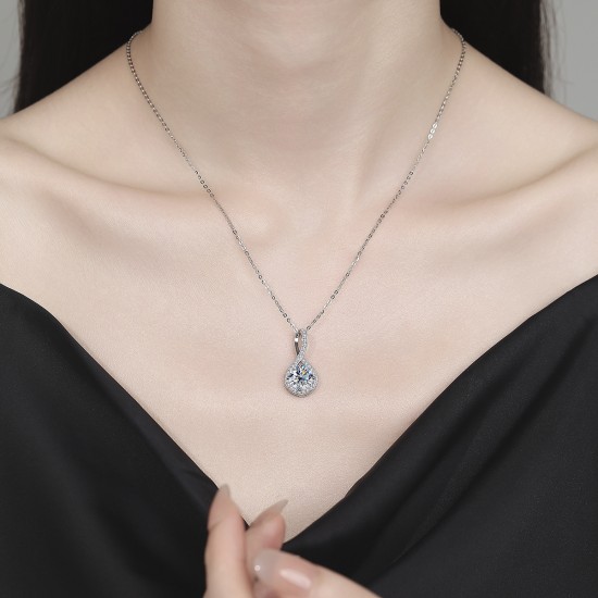 Cross-border sterling silver S925 moissanite necklace 2 carat 8-shaped shape ladies diamond pendant D color VVS1